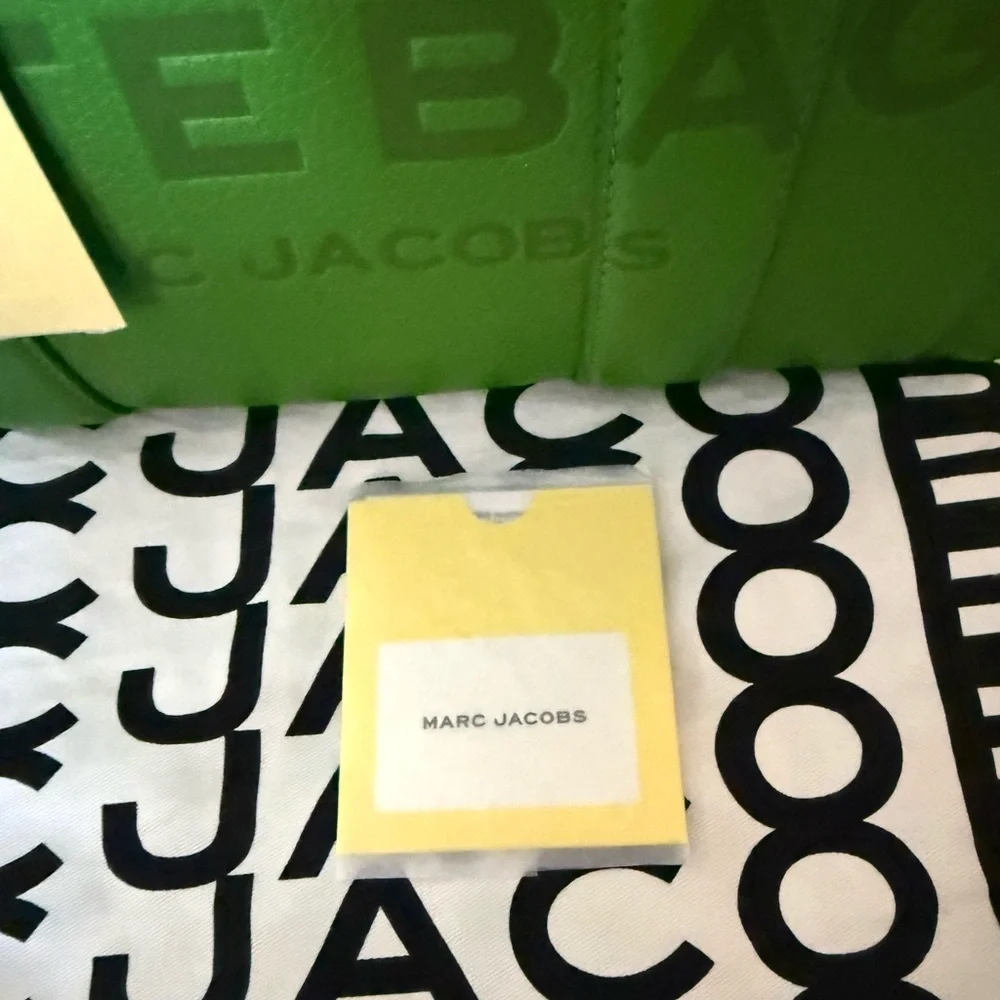 MARC JACOBS The Tote Bag Medium/Kiwi - Picture 4 of 8